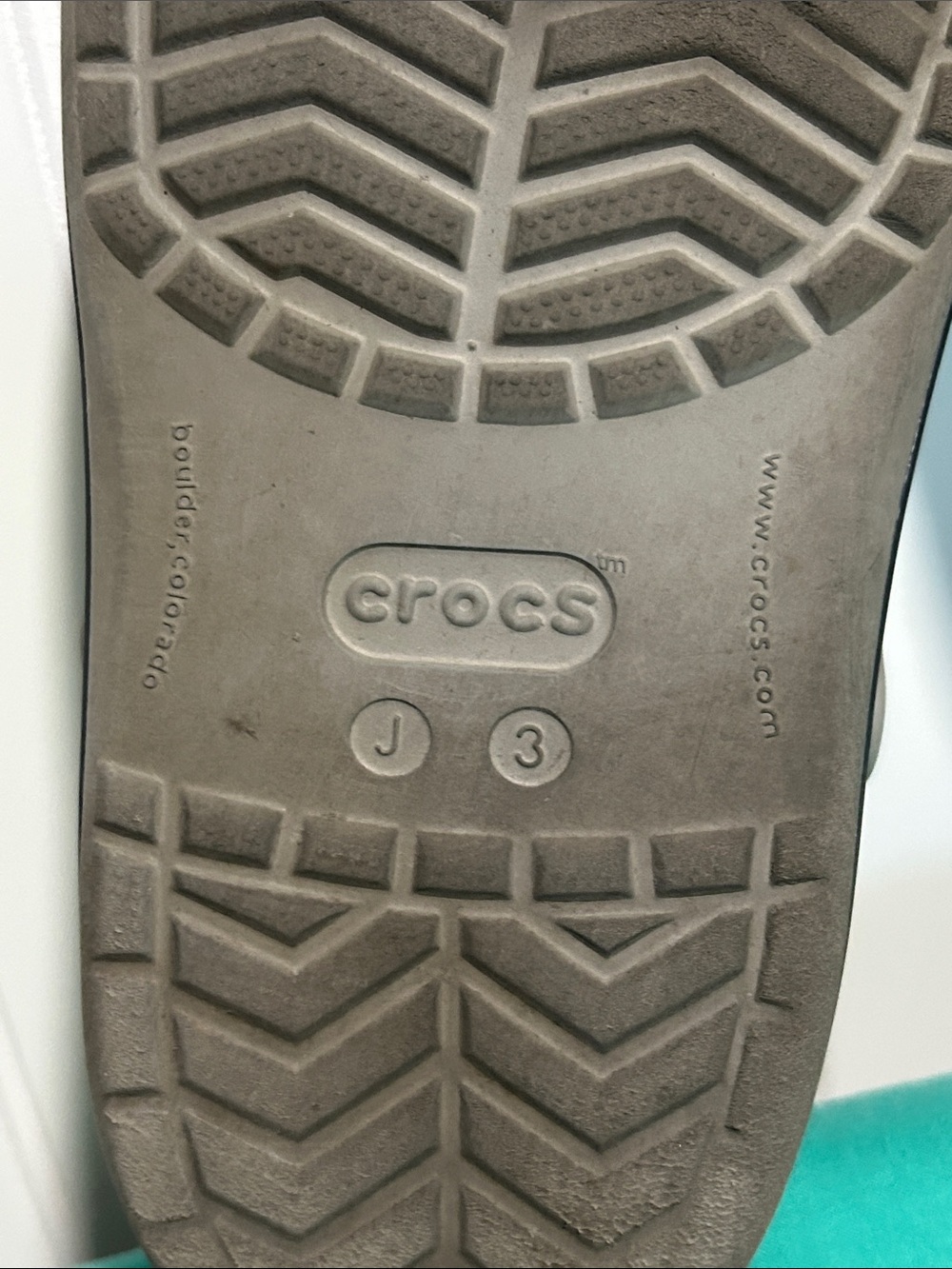 CROCS Kids’ Crocband Clog in light grey Sz: J3 - Picture 11 of 12